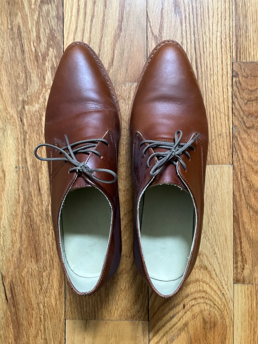 Nisolo tan oxfords, like new